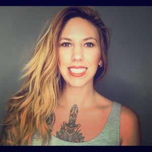 Meet your Posher, Pamela